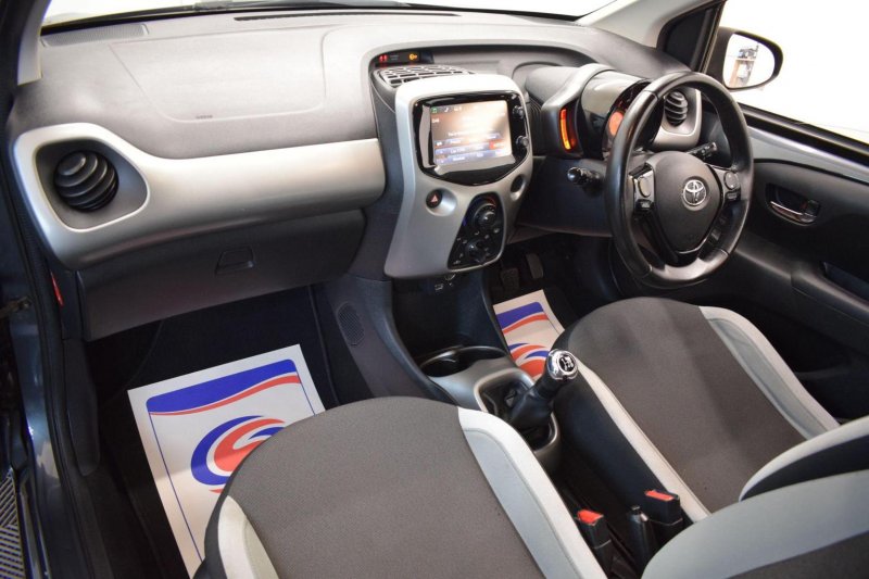 TOYOTA AYGO