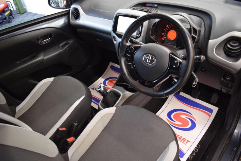 TOYOTA AYGO