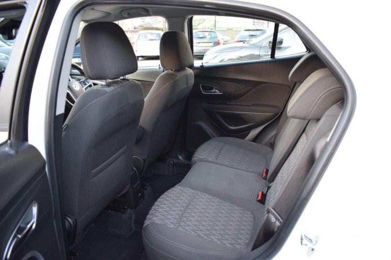 VAUXHALL MOKKA