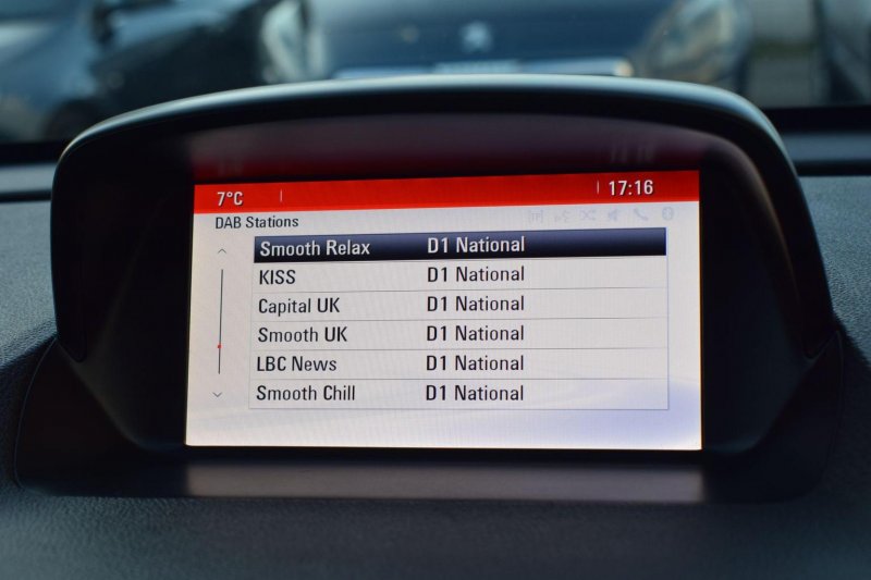 VAUXHALL MOKKA