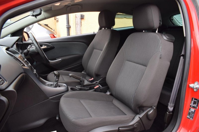 VAUXHALL ASTRA GTC