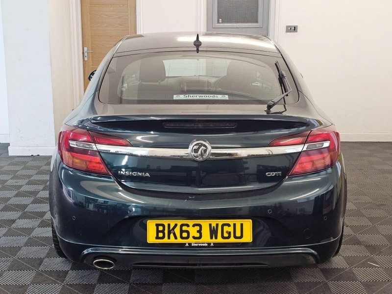 VAUXHALL INSIGNIA