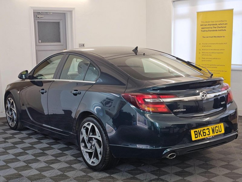 VAUXHALL INSIGNIA