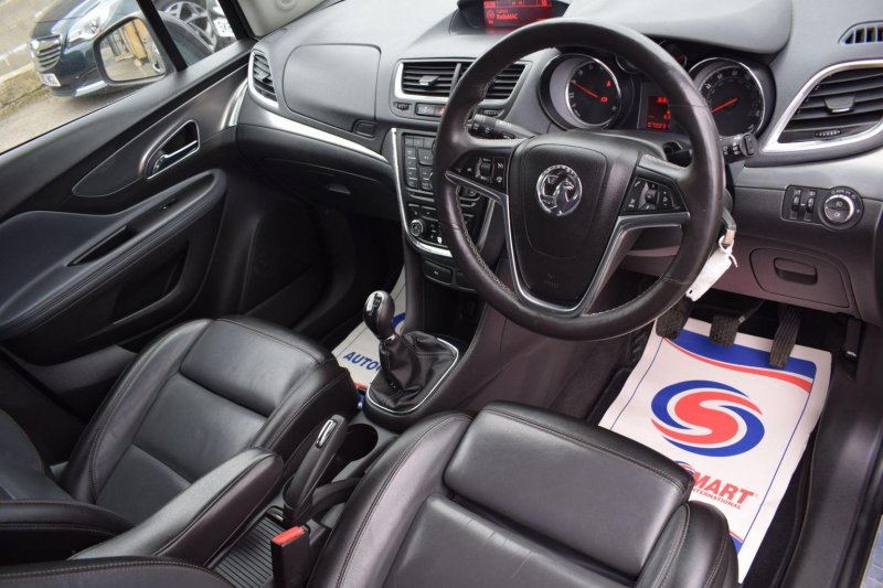 VAUXHALL MOKKA
