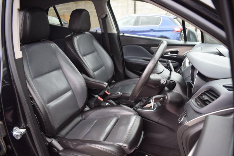 VAUXHALL MOKKA