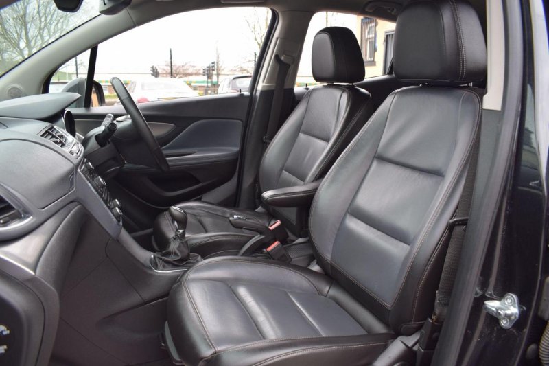 VAUXHALL MOKKA