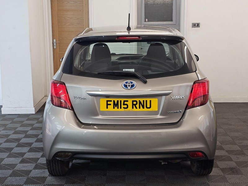 TOYOTA YARIS