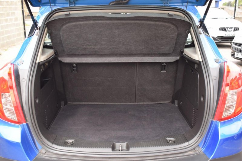 VAUXHALL MOKKA