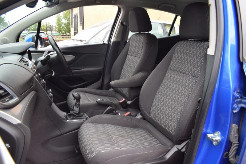 VAUXHALL MOKKA