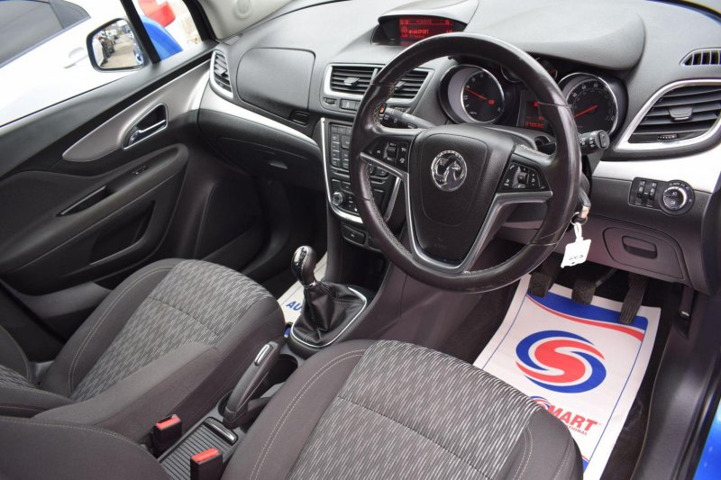 VAUXHALL MOKKA
