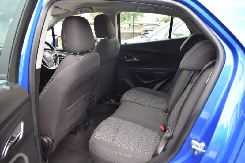 VAUXHALL MOKKA