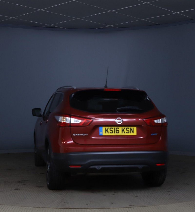 View NISSAN QASHQAI 1.5 dCi Tekna 2WD Euro 6 (s/s) 5dr