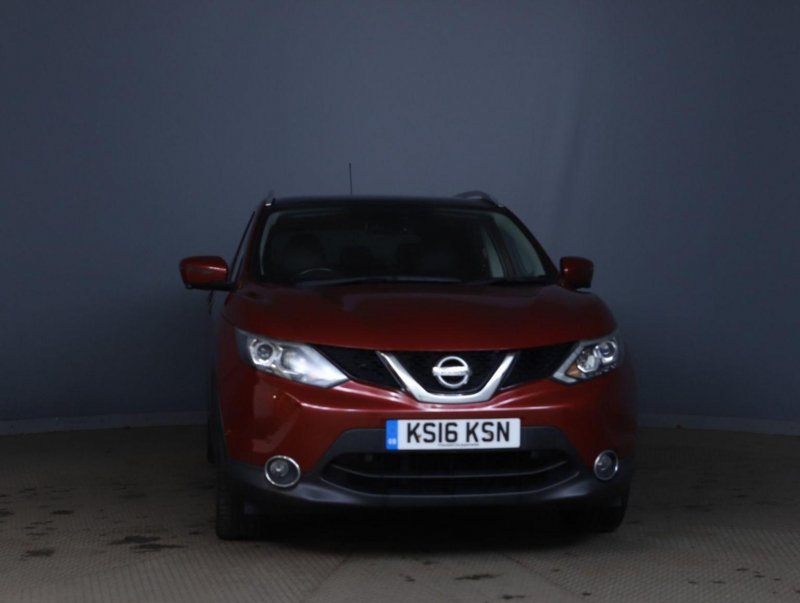 View NISSAN QASHQAI 1.5 dCi Tekna 2WD Euro 6 (s/s) 5dr