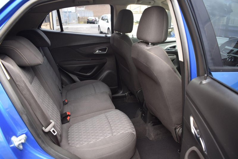 VAUXHALL MOKKA