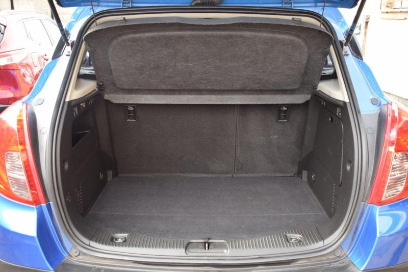 VAUXHALL MOKKA