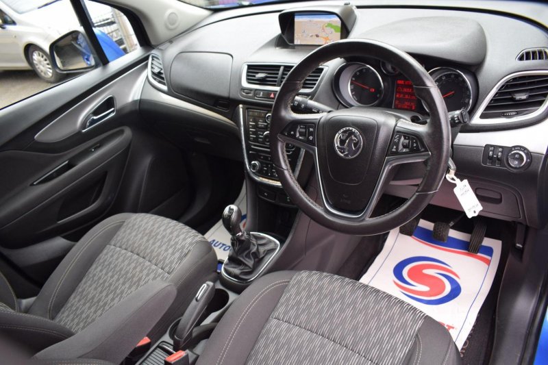 VAUXHALL MOKKA
