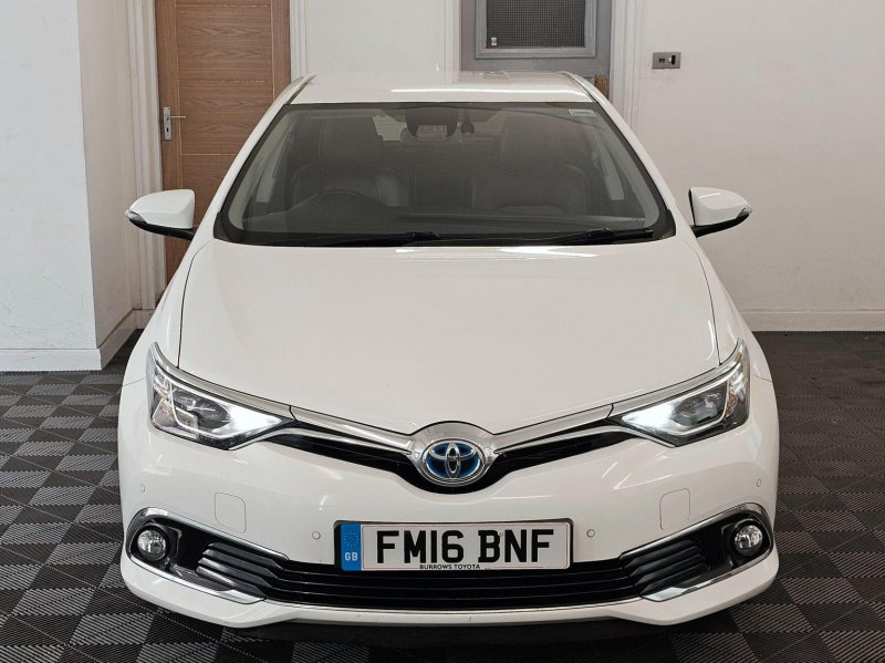 View TOYOTA AURIS 1.8 VVT-h Excel CVT Euro 6 (s/s) 5dr (Safety Sense)