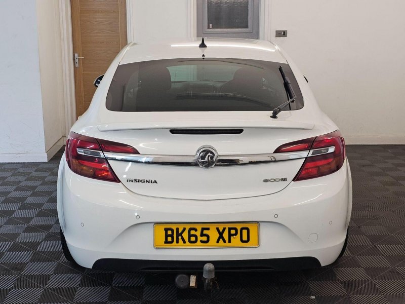 VAUXHALL INSIGNIA
