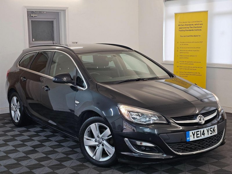 View VAUXHALL ASTRA 2.0 CDTi SRi Sports Tourer Auto Euro 5 5dr