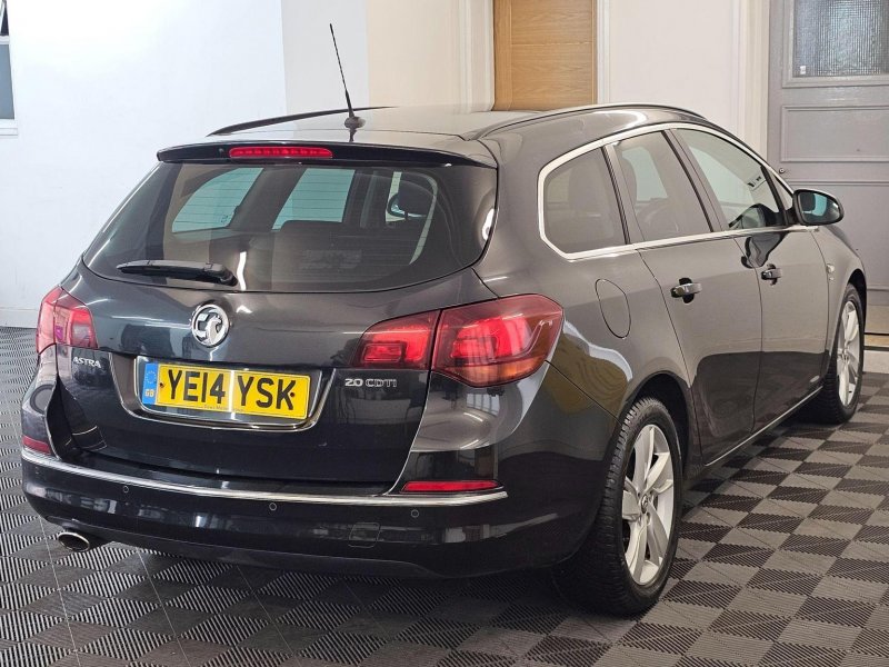 VAUXHALL ASTRA