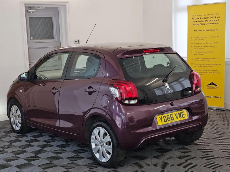PEUGEOT 108