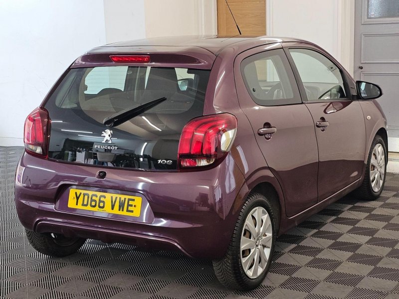 PEUGEOT 108
