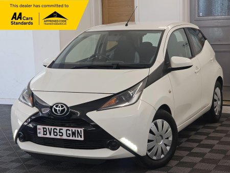 TOYOTA AYGO 1.0 VVT-i x-play Euro 5 5dr Euro 5