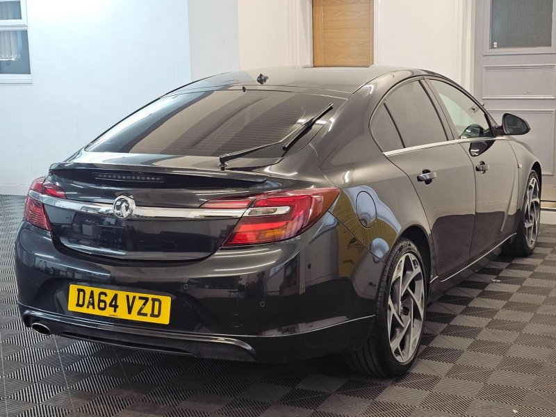 VAUXHALL INSIGNIA