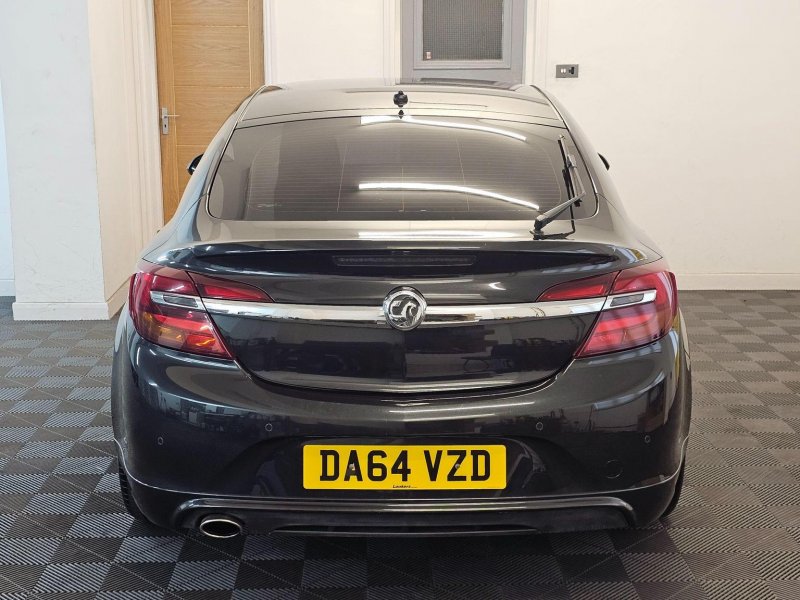 VAUXHALL INSIGNIA