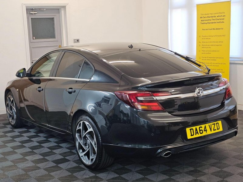 VAUXHALL INSIGNIA