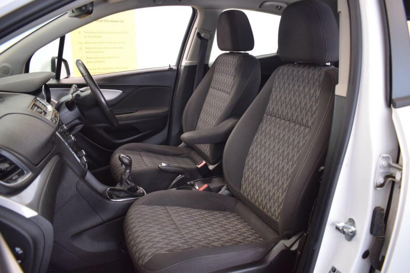 VAUXHALL MOKKA