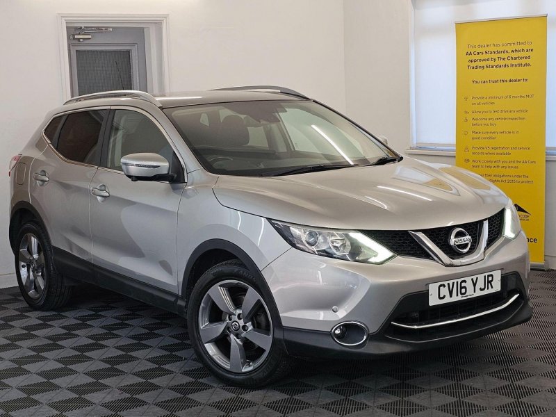 View NISSAN QASHQAI 1.5 dCi n-tec+ 2WD Euro 6 (s/s) 5dr