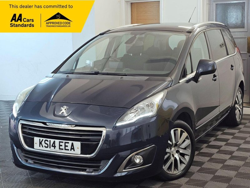 View PEUGEOT 5008 2.0 HDi Allure Auto Euro 5 5dr